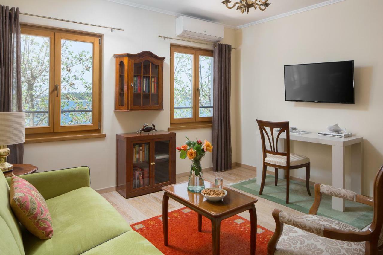 Valdibora Sea View Residence Ровинь Экстерьер фото