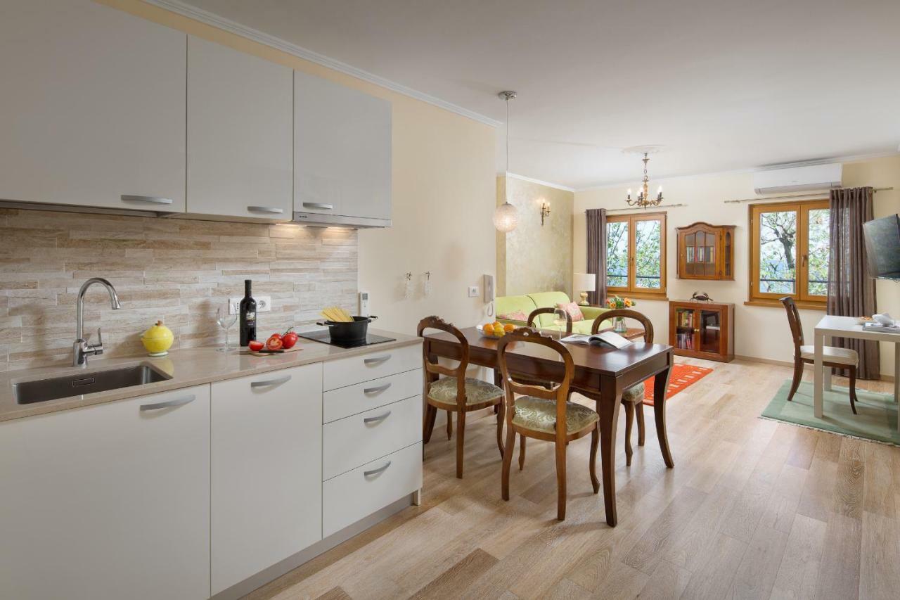 Valdibora Sea View Residence Ровинь Экстерьер фото